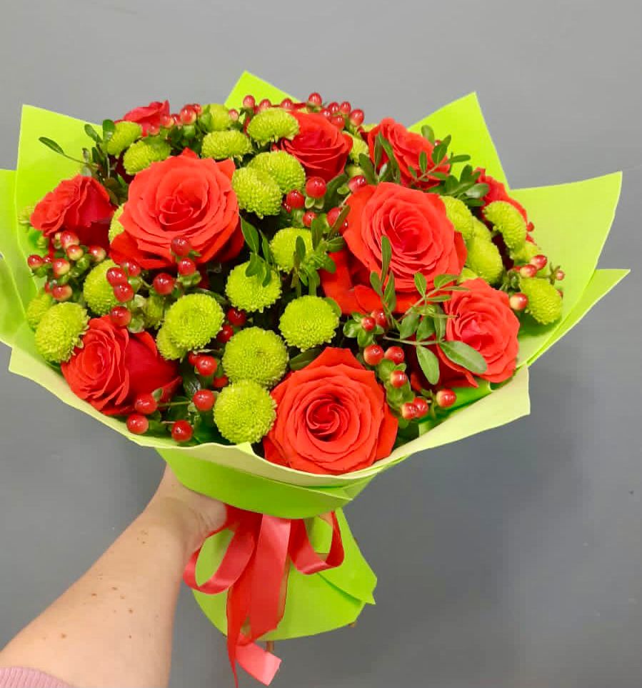 Букет цветов из: Хризантемы и Розы в Межевом