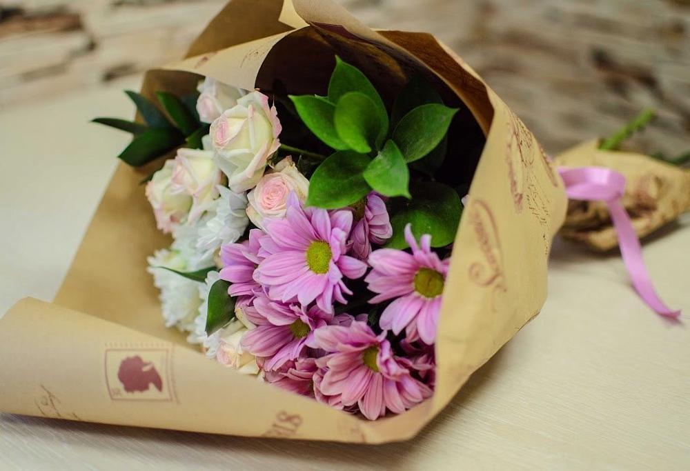 Букет цветов из: Розы и Хризантемы в Межевом