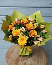Букет цветов из:  Альстромерии и Розы в Межевом