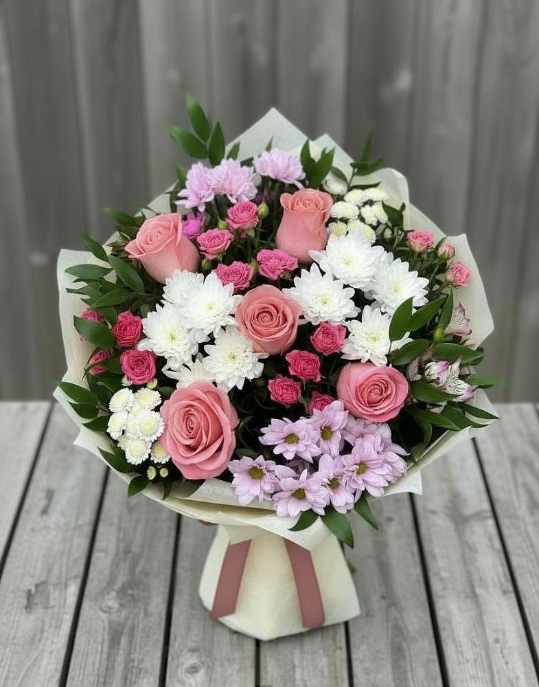 Букет цветов из: Альстромерии, Гвоздики, Розы и Хризантемы в Межевом