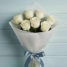 Букет 7 Белых роз Эдлесс Лав в Межевом