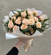 Букет Кремовые розы Латте в Межевом