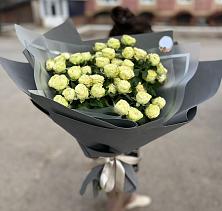 Букет Белые кустовые розы Солинеро в Межевом