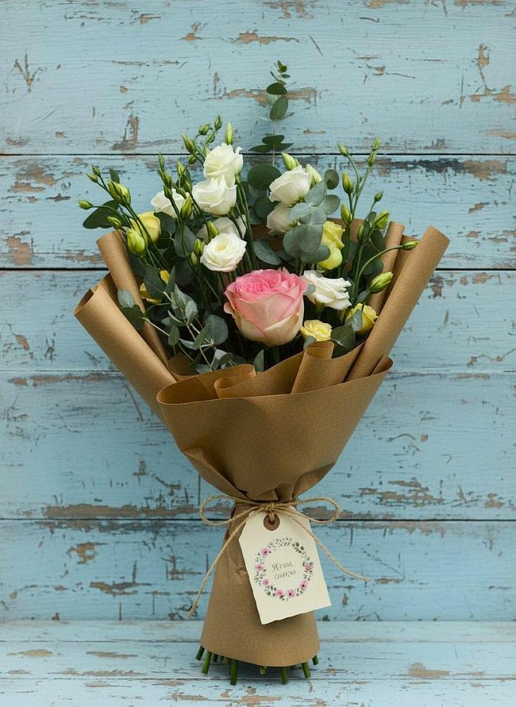 Букет цветов из: Розы и Лизиантусы в Межевом