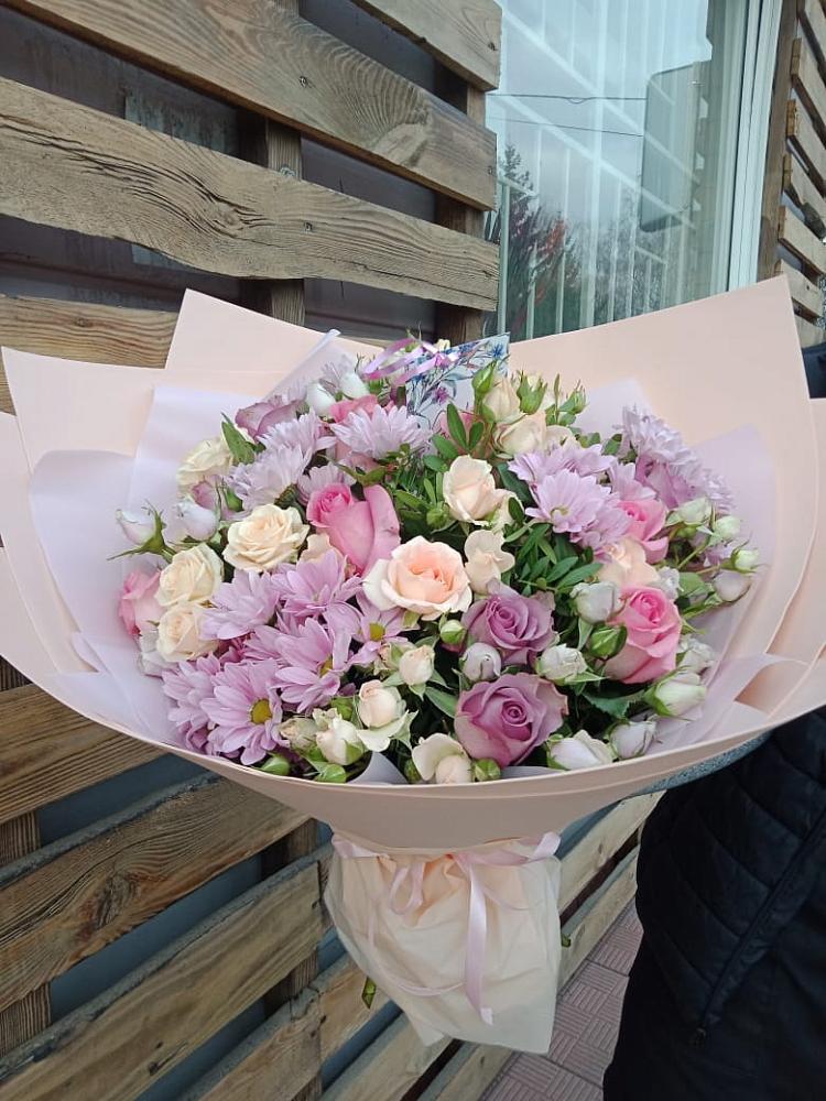 Букет цветов из: Розы и Хризантемы в Межевом