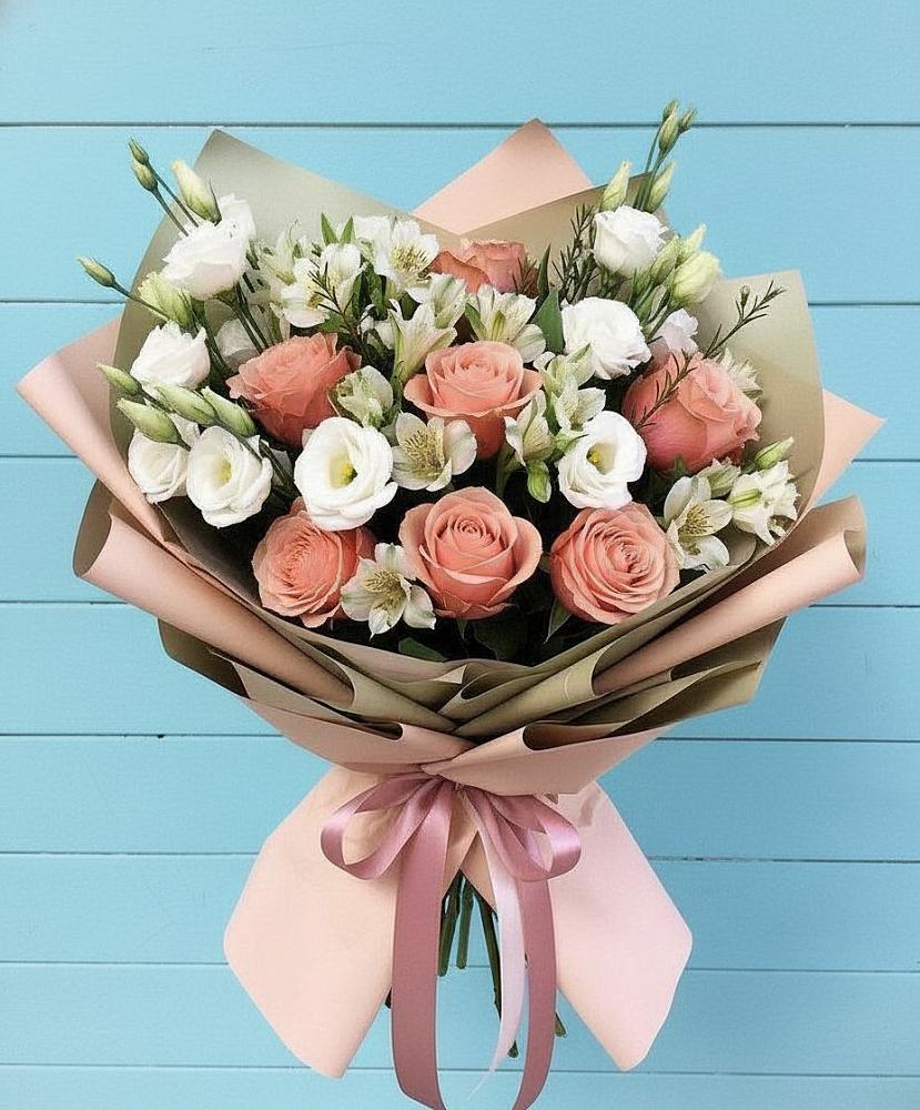 Букет цветов из: Розы, Альстромерии и Лизиантусы в Межевом