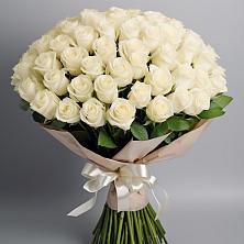 Букет 101 беля роза Белоснежка в Межевом