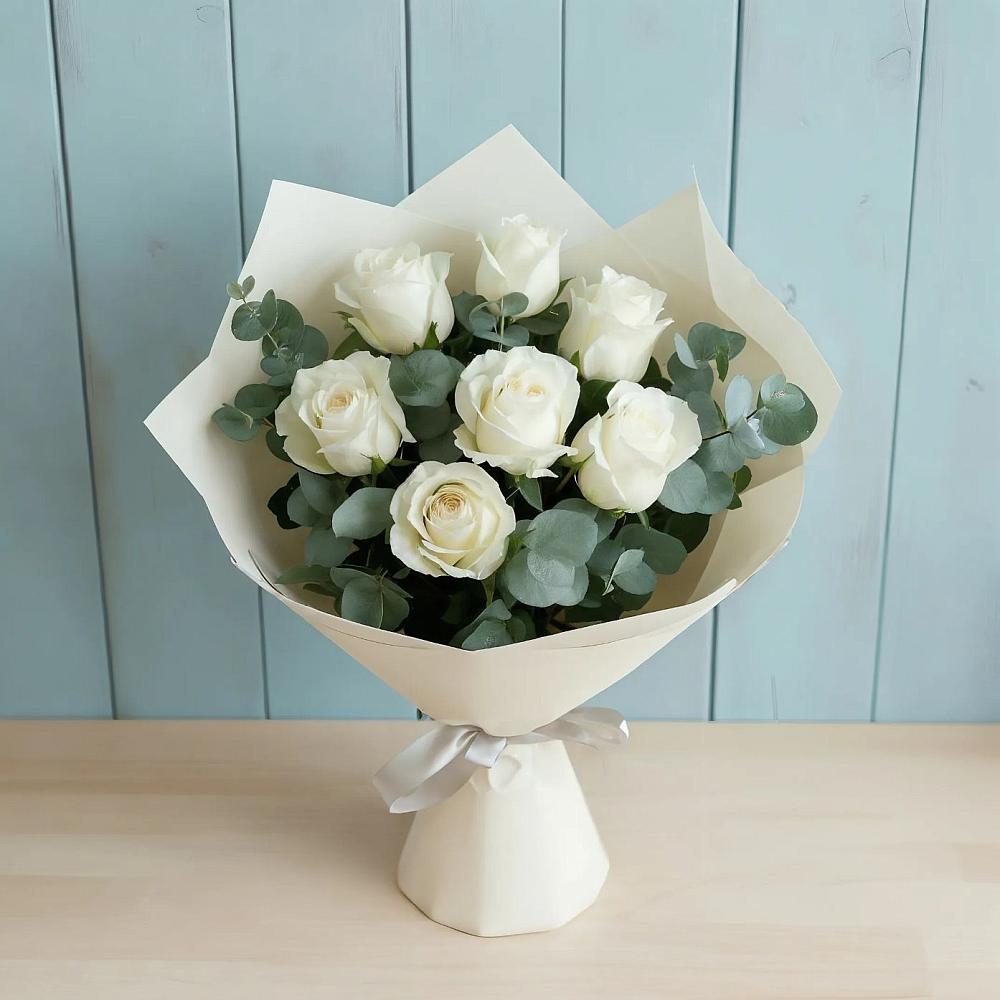 Букет Белые розы в Эвкалипте в Межевом