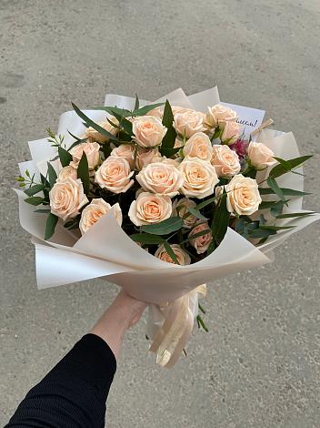 Букет Кремовые розы Латте в Межевом