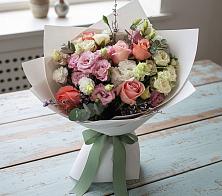 Букет цветов из:  Розы, Лизиантусы и Гвоздики #REPLACE_PRED# Межевом