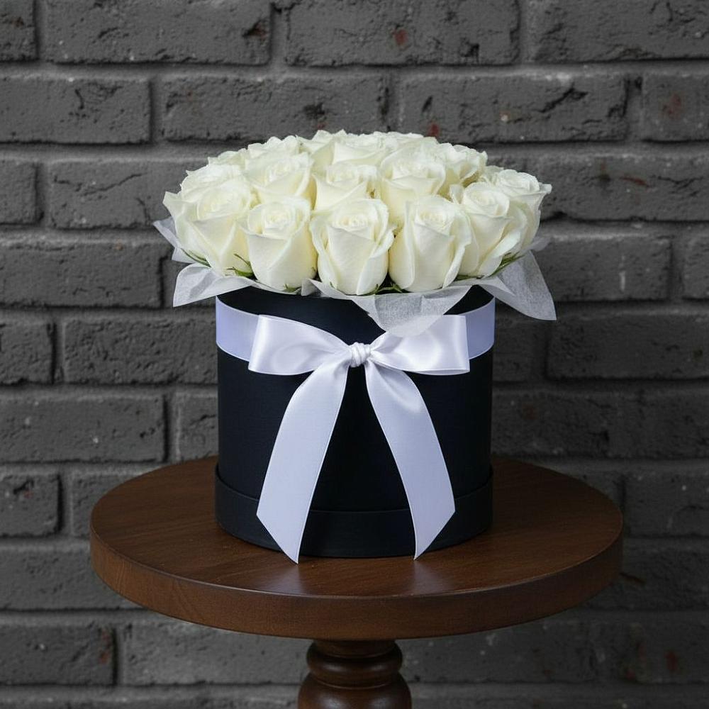 Цветочная композиция из Розы в шляпной коробке в Межевом