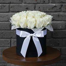 Цветочная композиция из Розы в шляпной коробке в Межевом